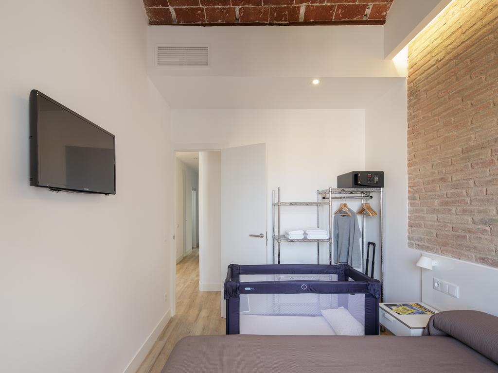 Hotel Sagrada Familia Apartments — Photos 1